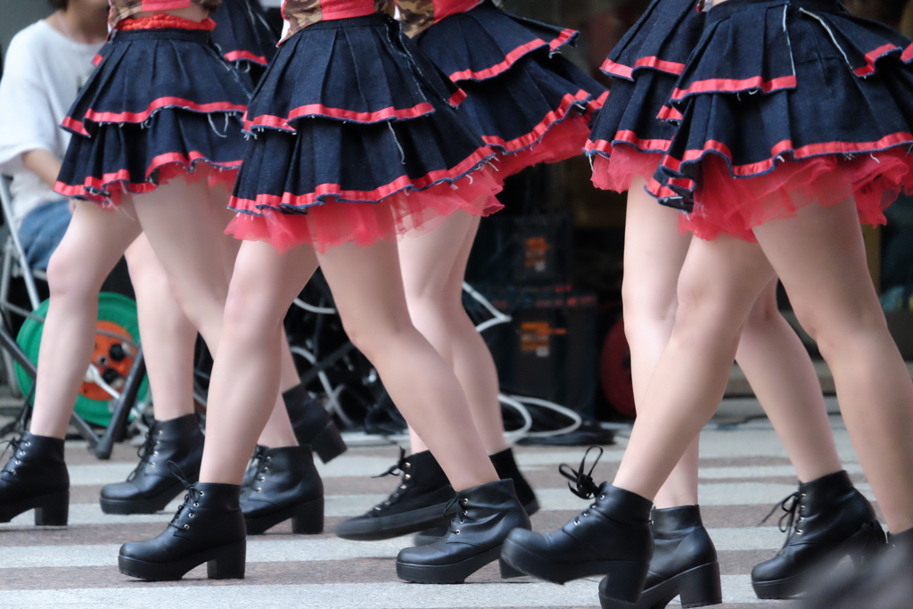 アイドルの美しい脚～感動やまぬ