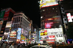 夜の新宿歌舞伎町