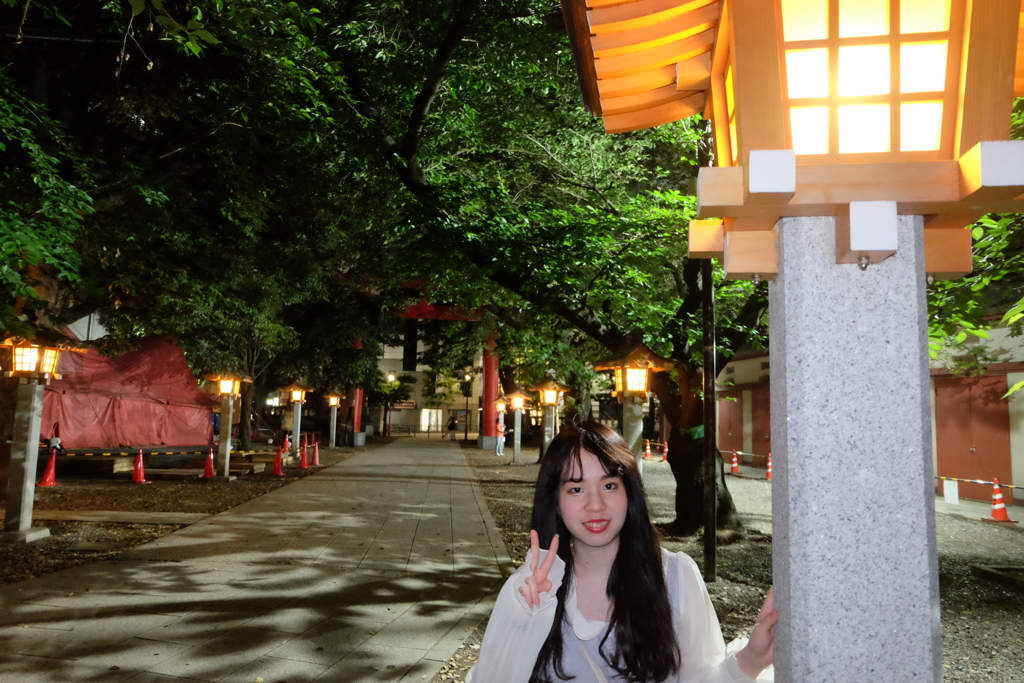 ポートレート　　花園神社