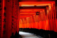 鳥居の形をした祈りの形