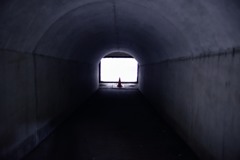 地下探照灯格納庫跡