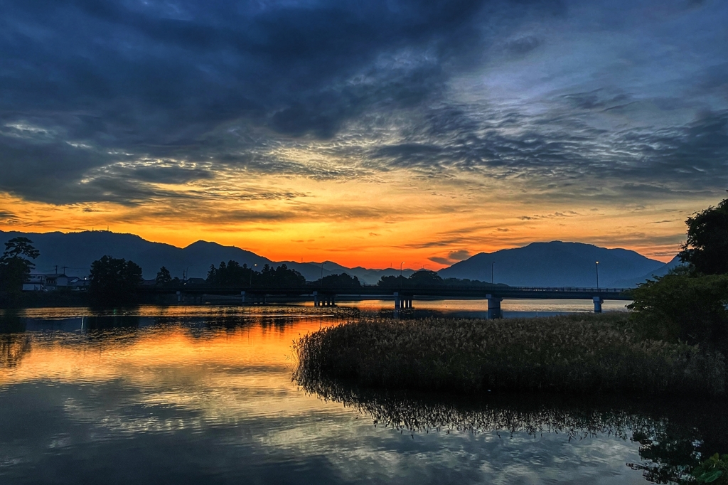 朝焼けの始まり
