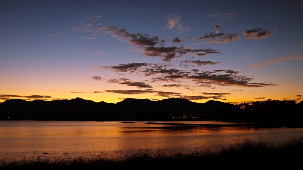 サイドミラーに映っていた景色