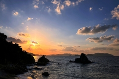 微妙な雲の位置