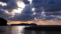 小さな入り江の夕景.1