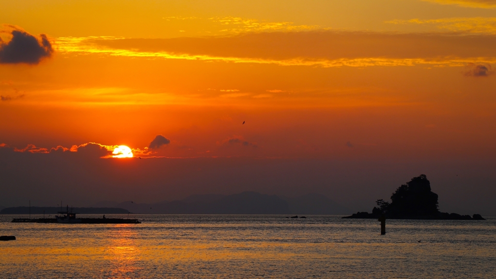 夕焼けどきの雌鹿島