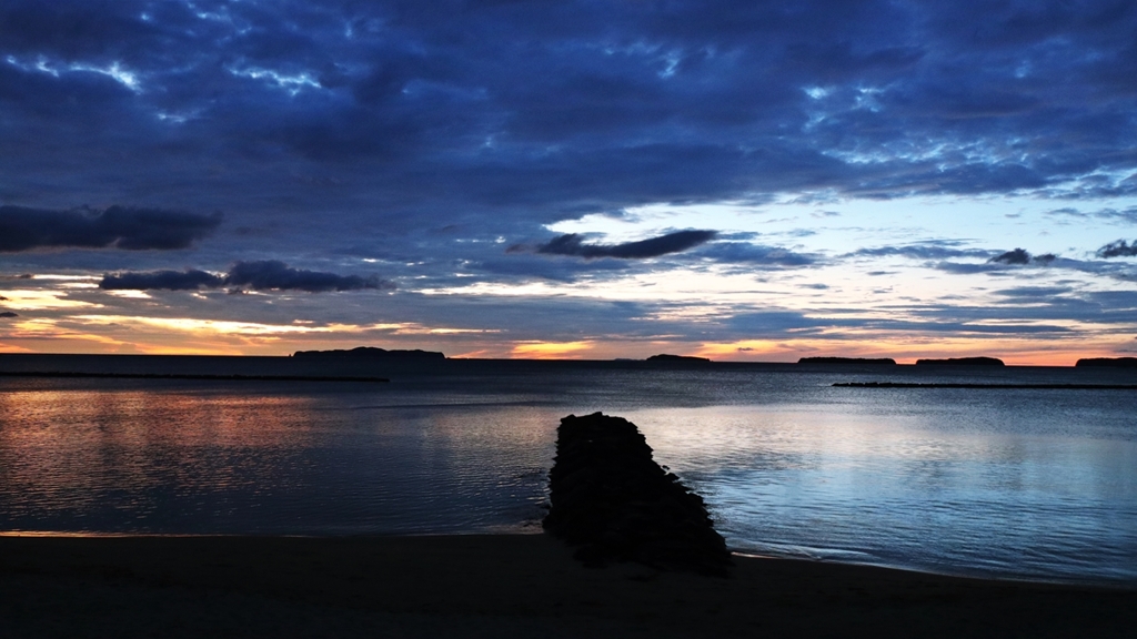 日没後の防波堤