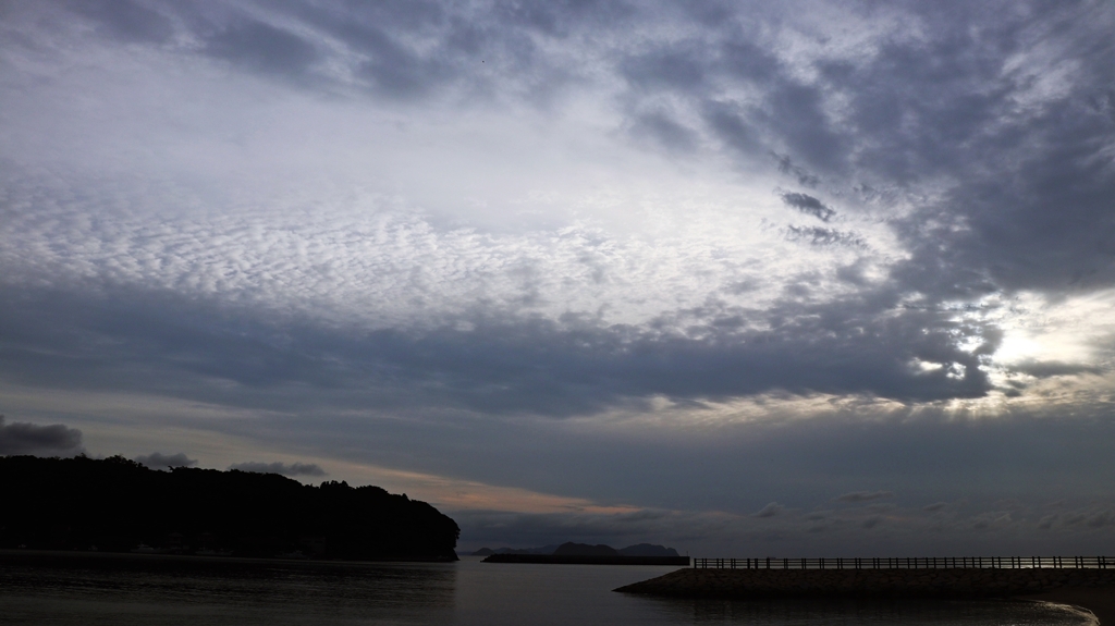 防波堤のある小浜