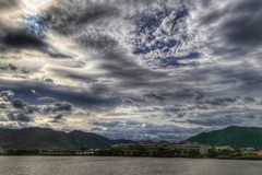 梅雨空