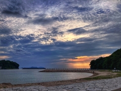 防波堤のある夕景.1