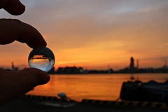 日没後の工場地帯.2