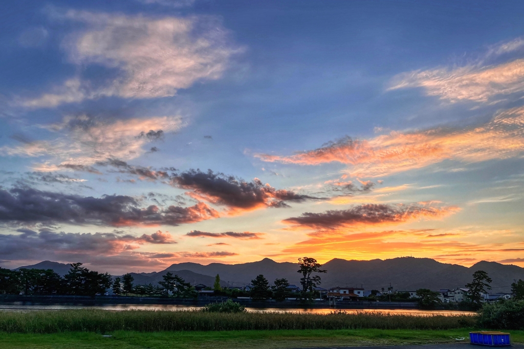 今宵は中秋の名月が拝めるだろうか