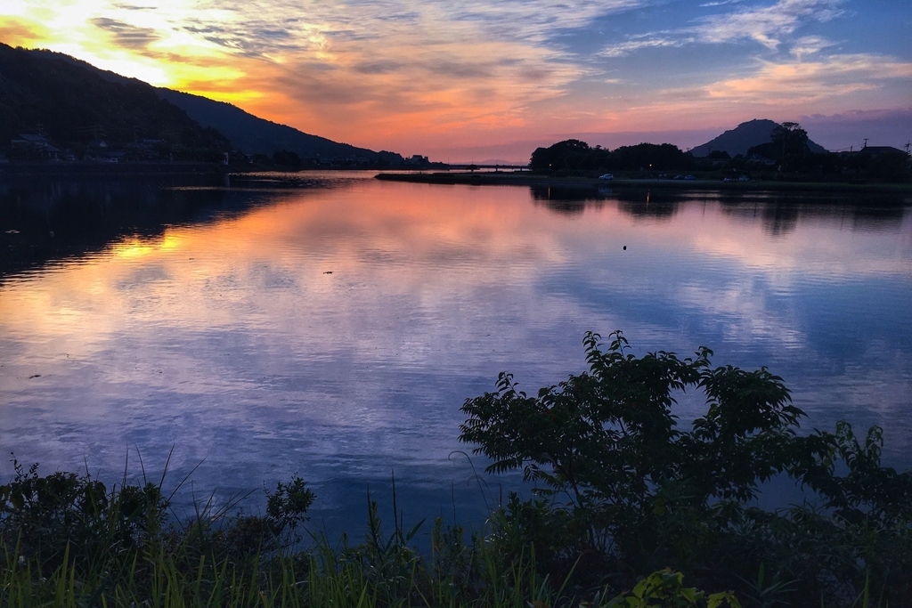 河口付近の夕景