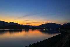 河口付近の夜明け前