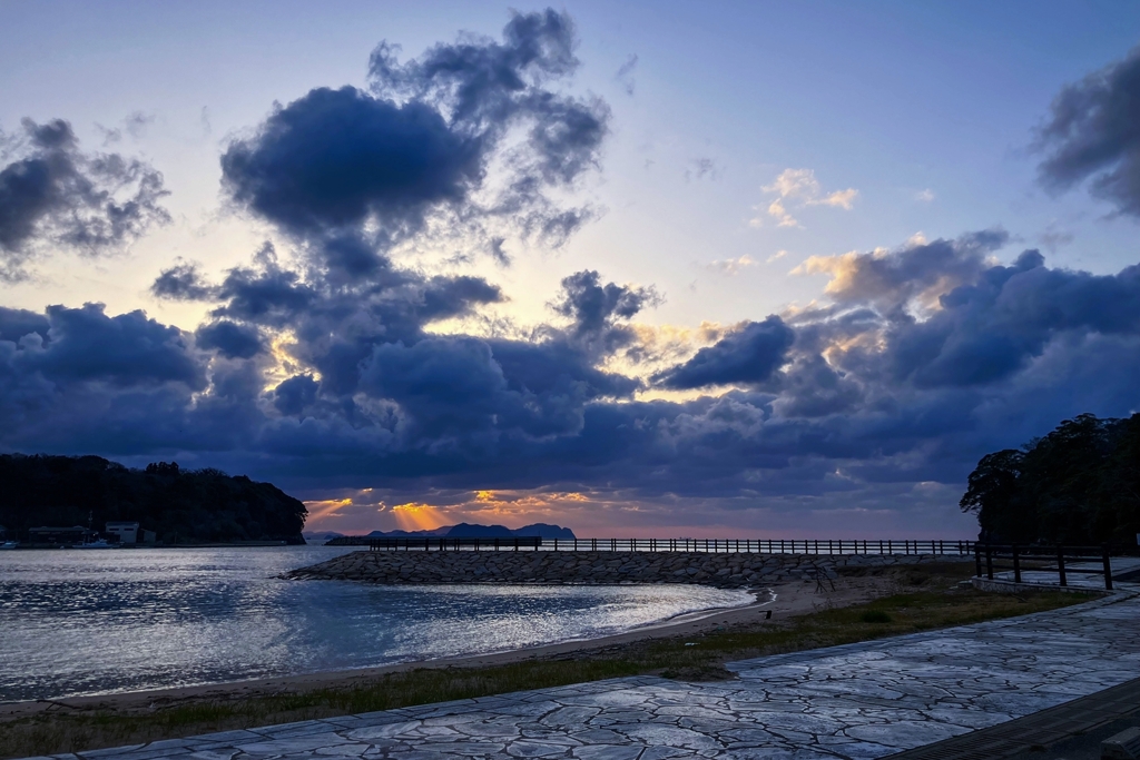 天気が悪くたって.1