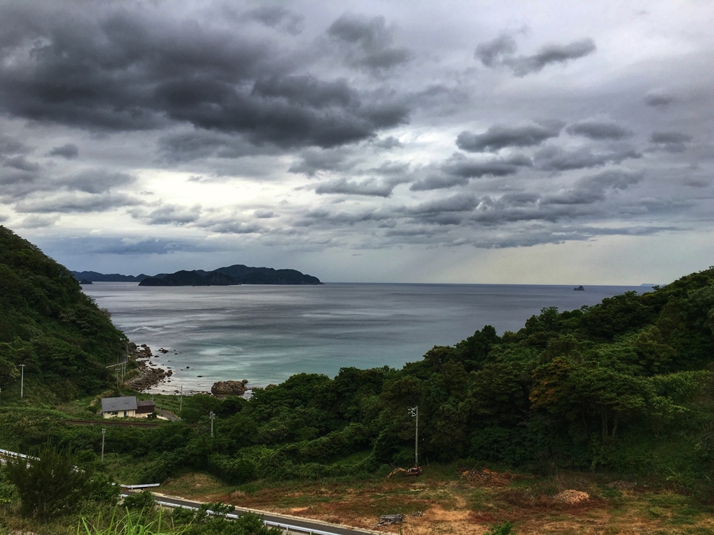 垣間見る日本海