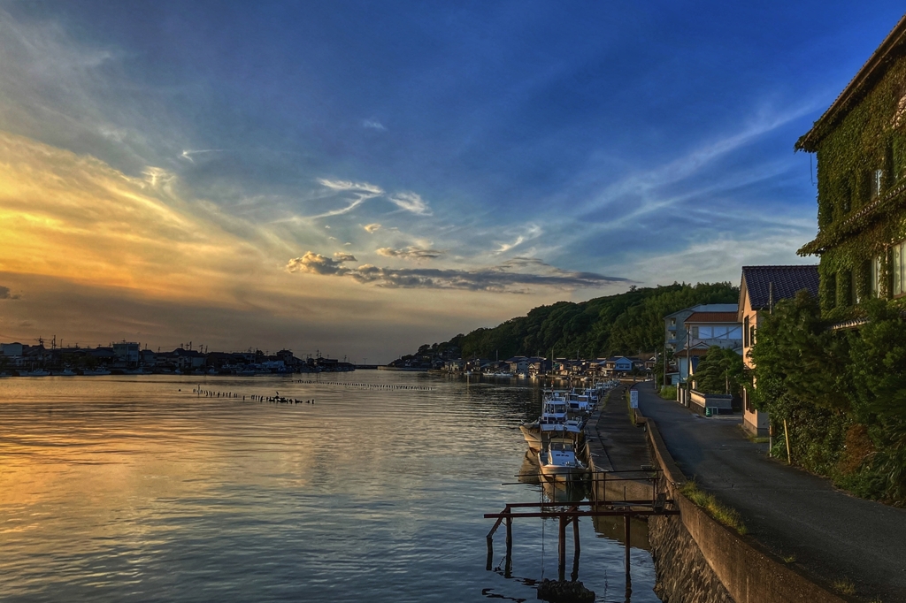 河口付近の夕景
