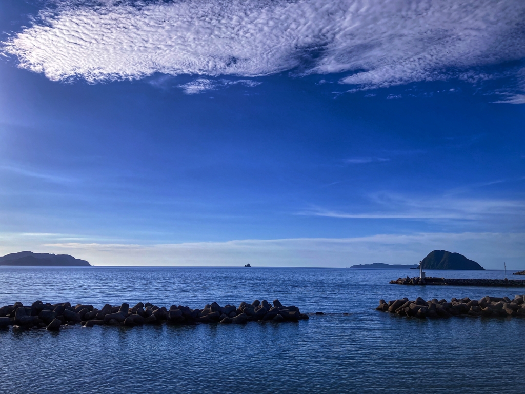 テトラポッドと日本海