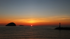 灯台と夕陽