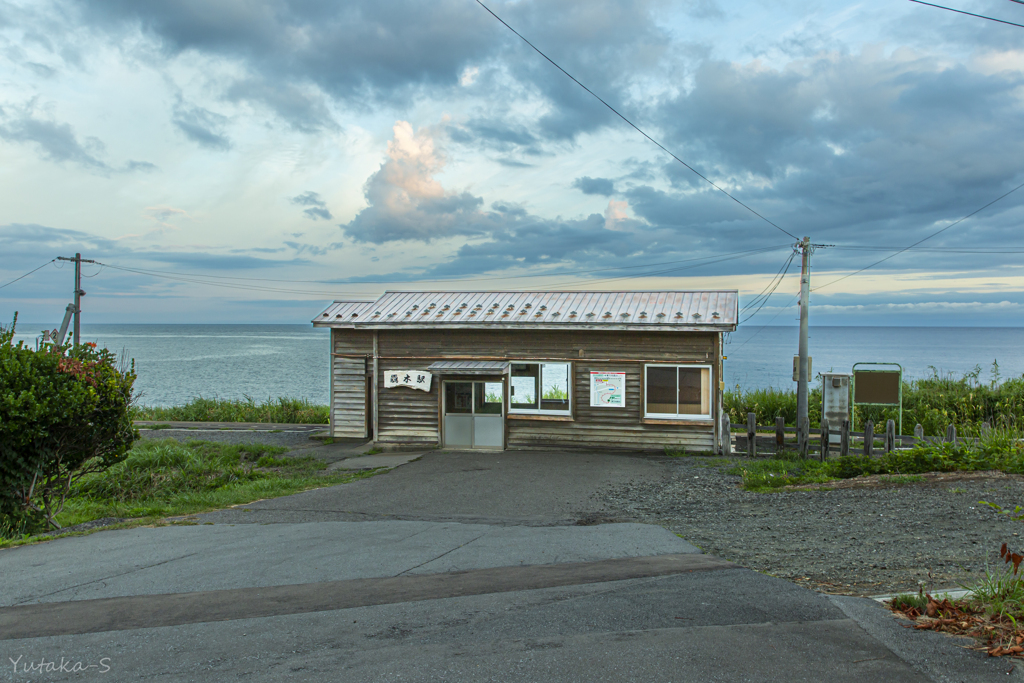 海辺の駅舎