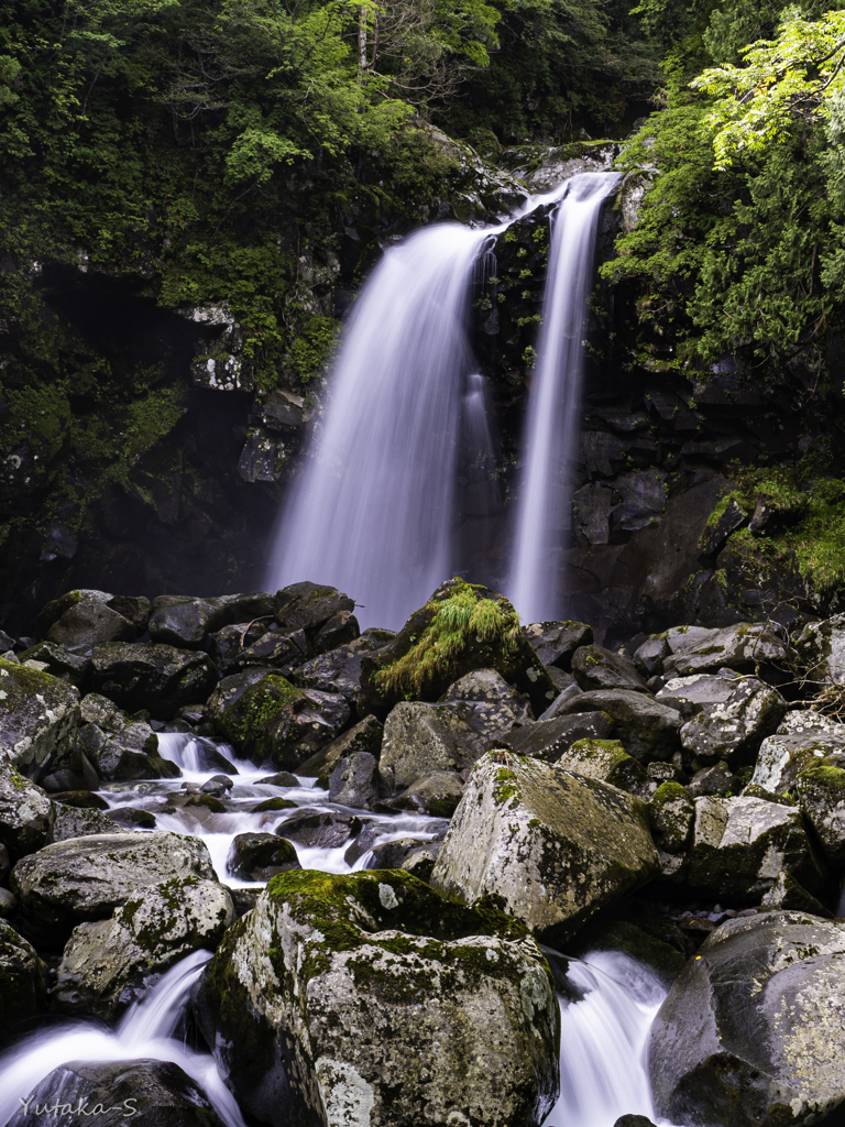 鳥海山麓・二の滝