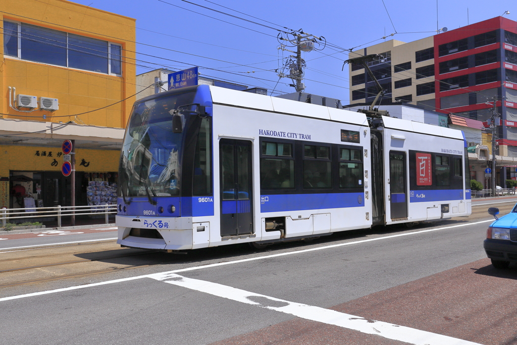 スタイリッシュ路面電車