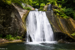 山形県村山地方の滝・萱滝Ⅳ