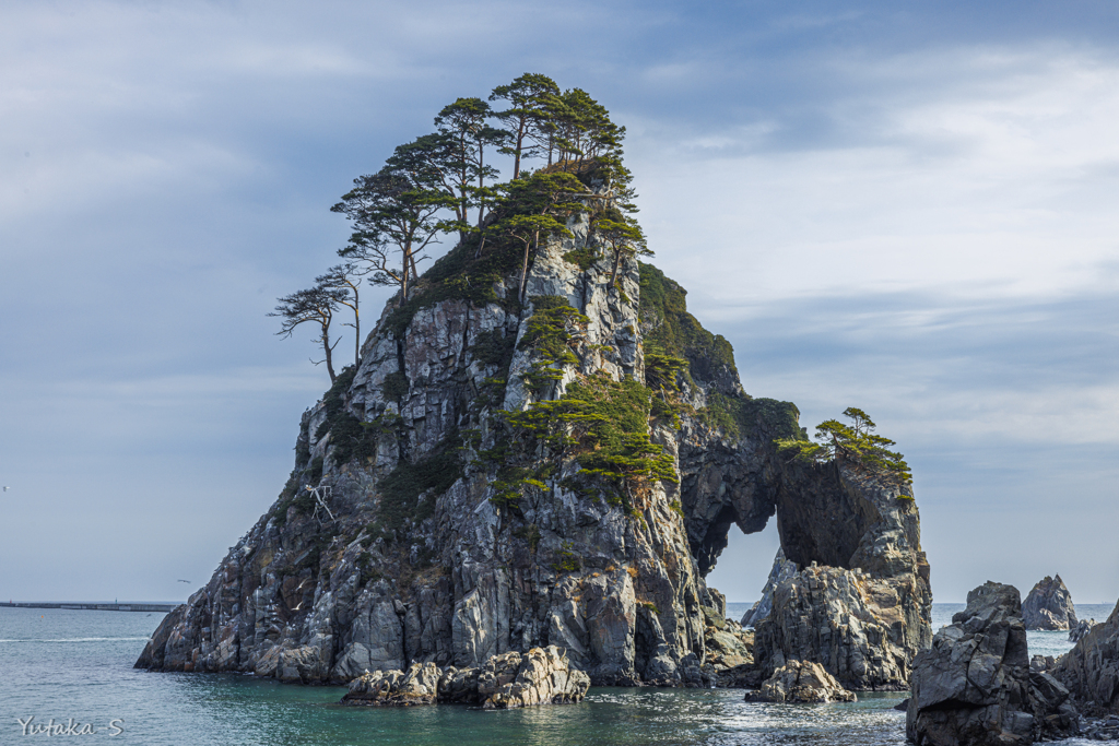 釣り鐘洞