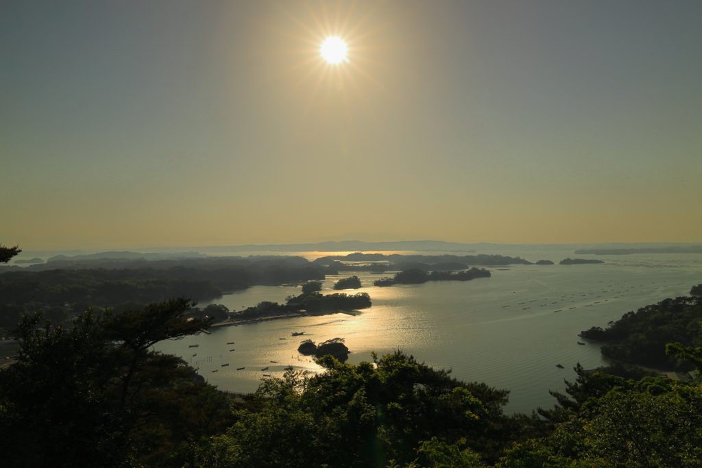 夕暮れを待ちながら