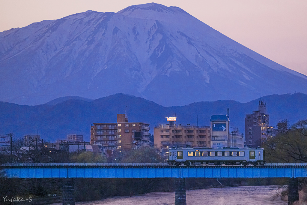 夕暮れのキハ