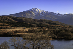 冠雪の鳥海山
