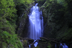 みかえりの滝