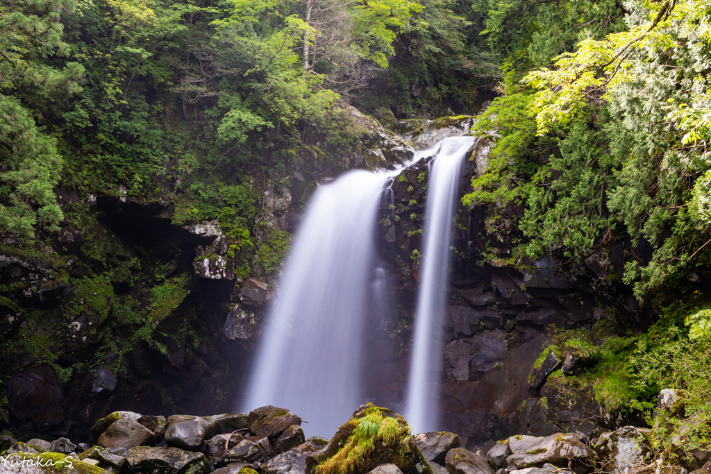 鳥海山麓・二ノ滝
