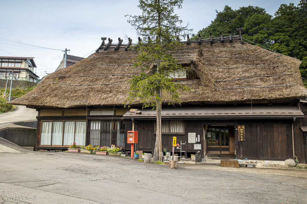 茅葺屋根