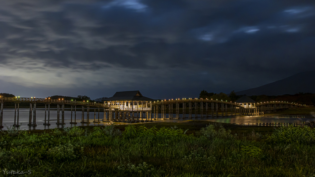 鶴の舞橋・夜の情景