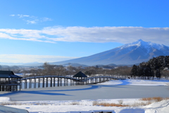津軽富士と鶴の舞橋
