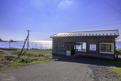 海を臨む駅