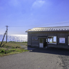 海を臨む駅