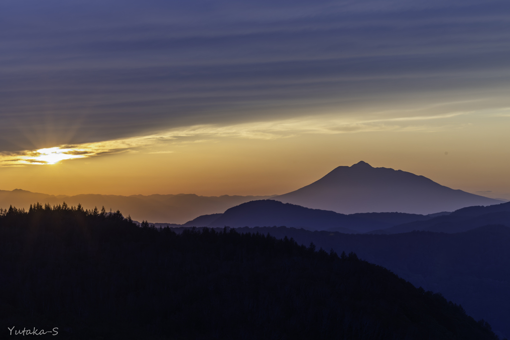 黄昏岩木山