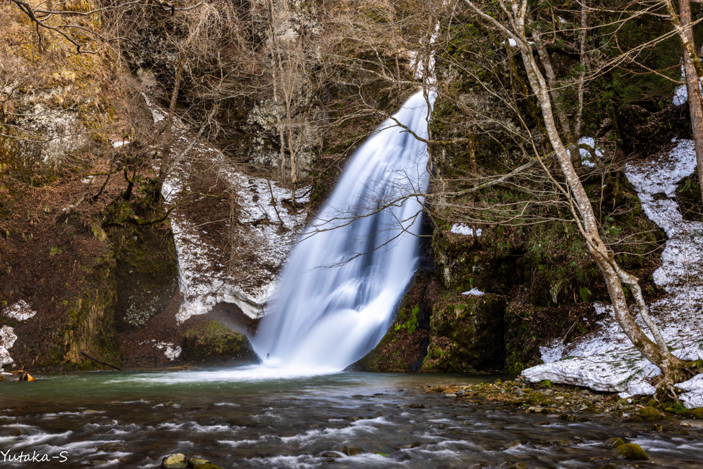峨朗の滝・早春
