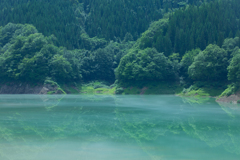霞み映す