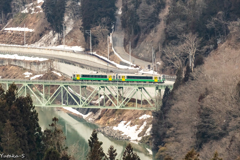 第二橋梁を渡る