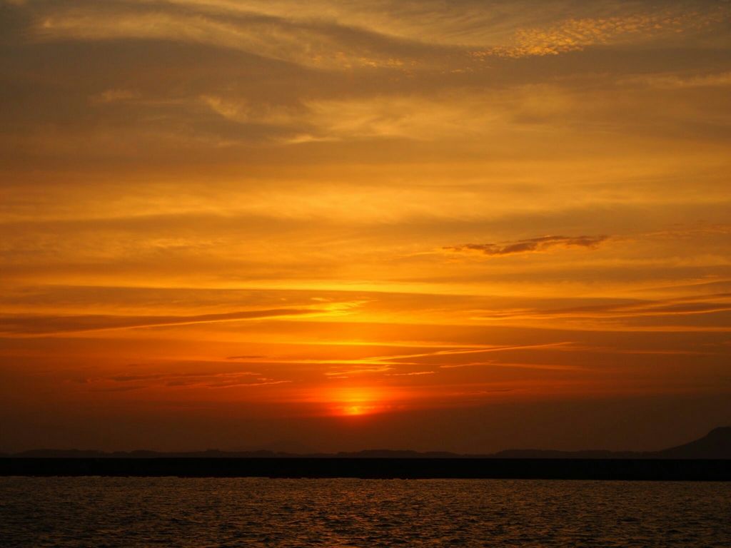 夕日