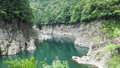 静なる峡谷-α