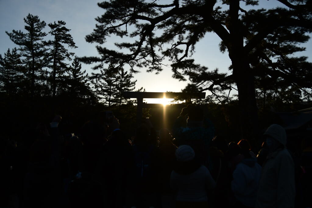 伊勢神宮内宮　日の出
