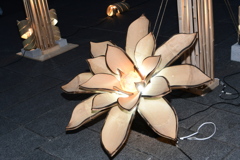 竹あかりと花