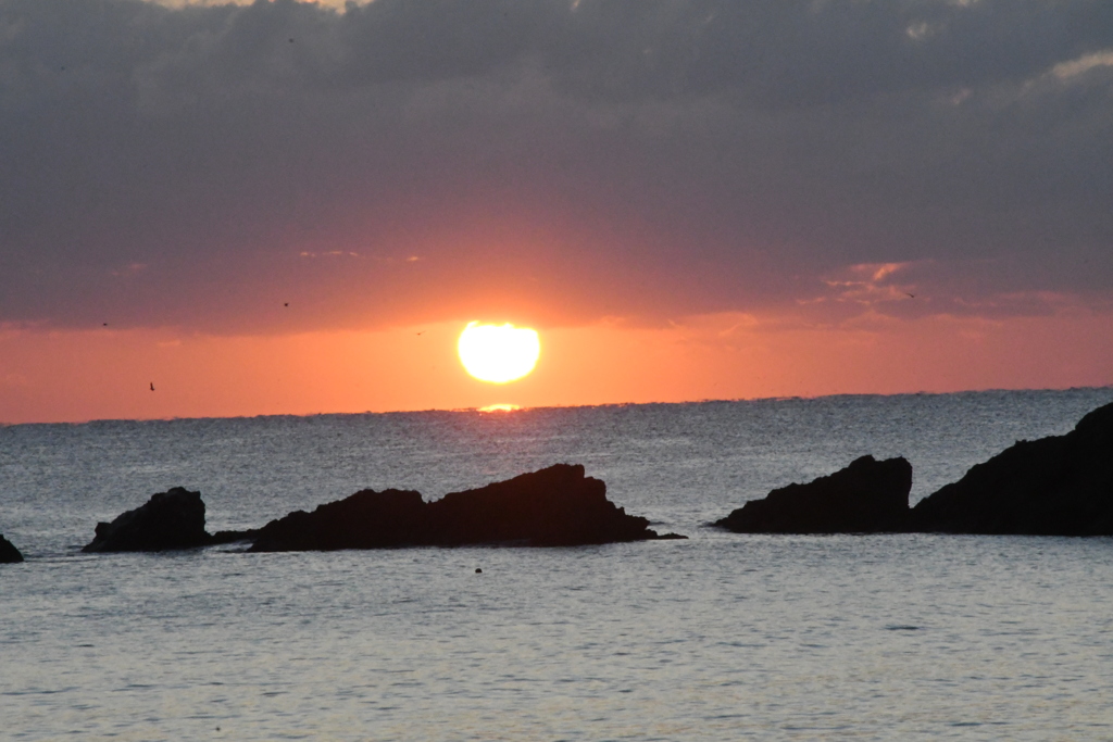 いちご浜　だるま太陽