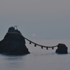 夫婦岩と富士山