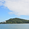 秋空の坂手島