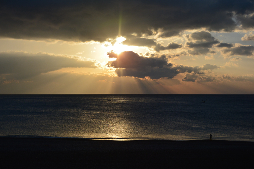 七里御浜と朝日
